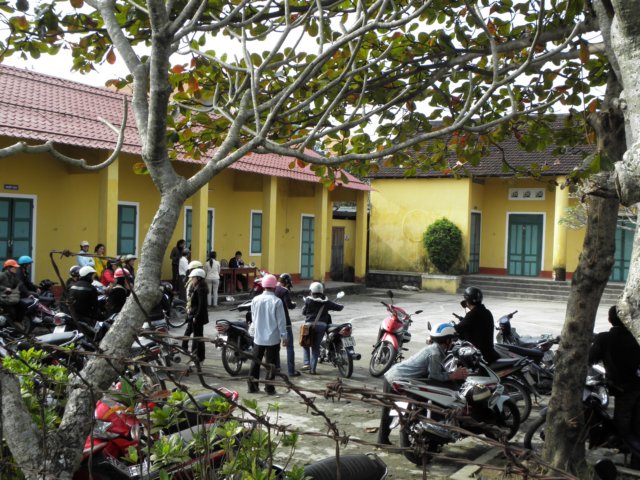 vietnam2010hu102.jpg