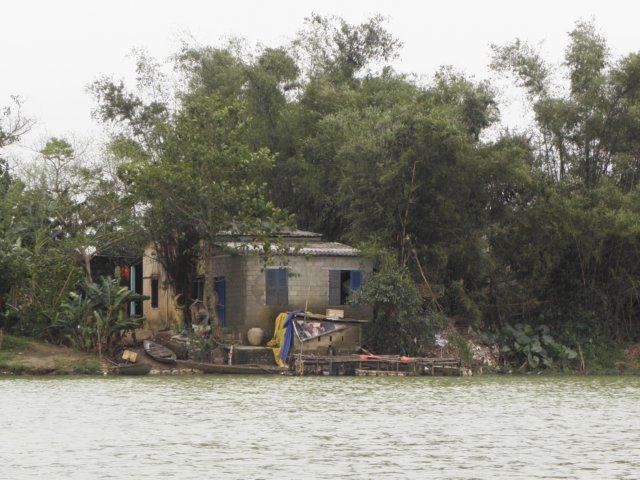 vietnam2010hu22.jpg