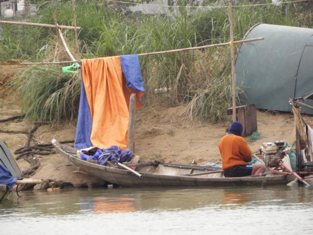 vietnam2010hu24.jpg
