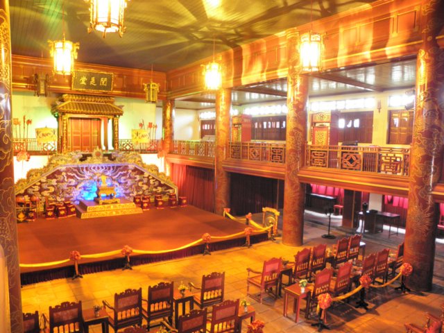 vietnam2010hu56.jpg