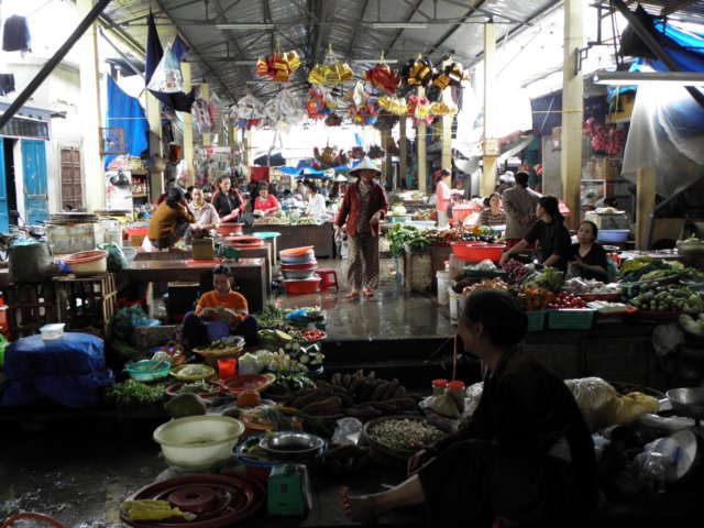 vietnam2010hu99.jpg