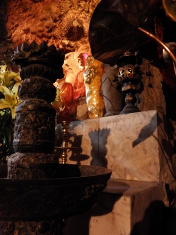 vietnam2010perfumepagoda51.jpg