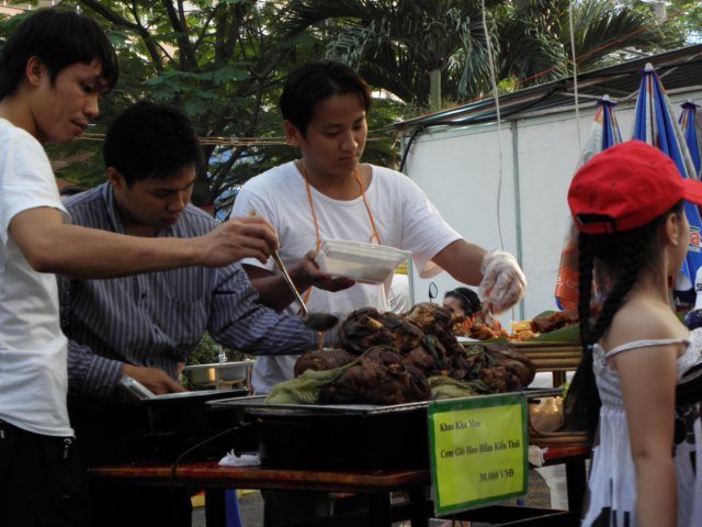 vietnam2010saigon111.jpg