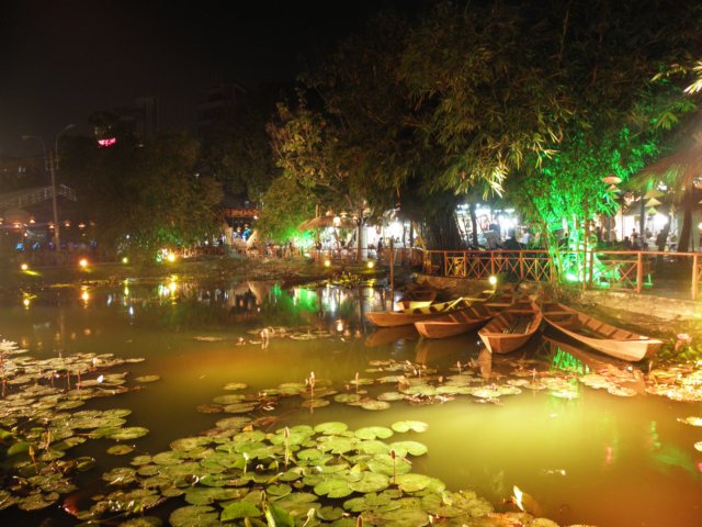 vietnam2010saigon26.jpg