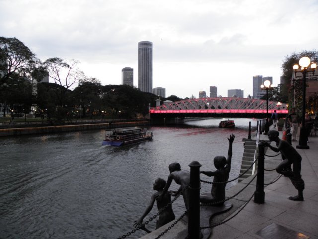 vietnam2010singapore75.jpg